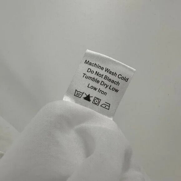 Tuckernuck White Eyelet Lace Finley Flutter Sleeve Top sz M Medium Blouse - Picture 4 of 5